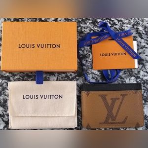 Authentic Louis Vuitton LV Side-Up Card Holder